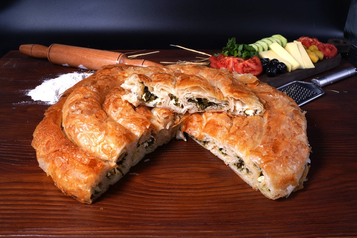 Ispanaklı Börek